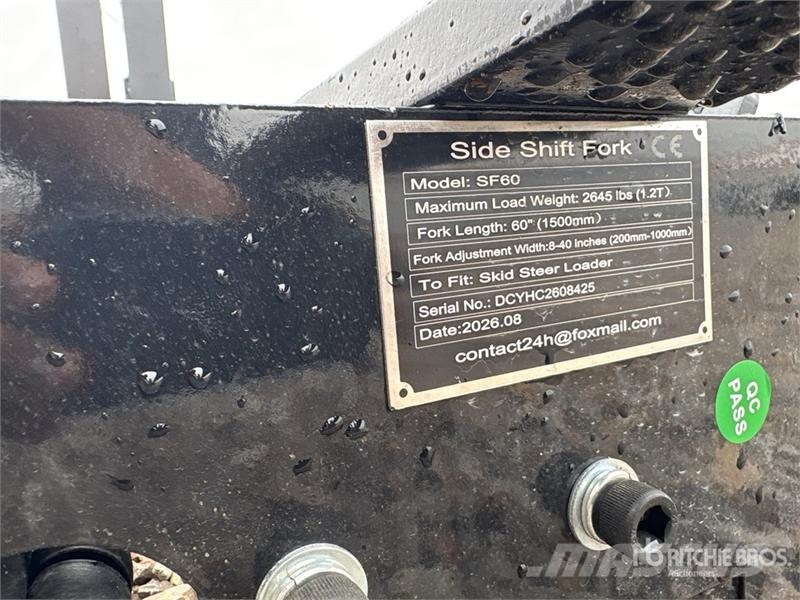 GIYI GY-SF60 60 in Side Shift Skid Steer Forks (Un Garfos