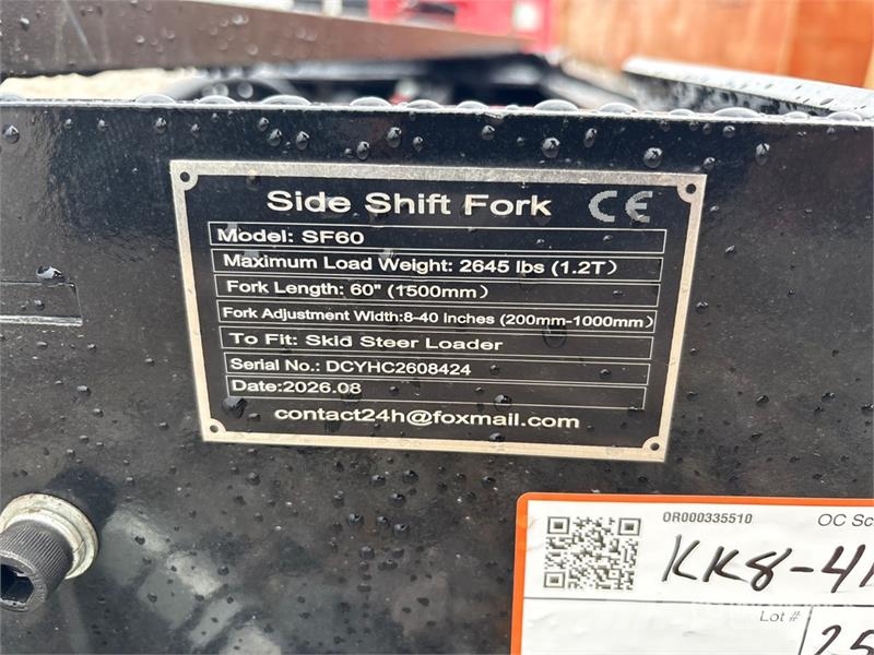  GIYI GY-SF60 60 in Side Shift Skid Steer Forks (Un Garfos