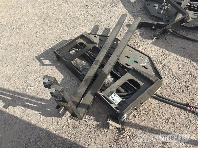 GIYI GY-SF60 60 in Skid Steer Forks (Unused) Forche