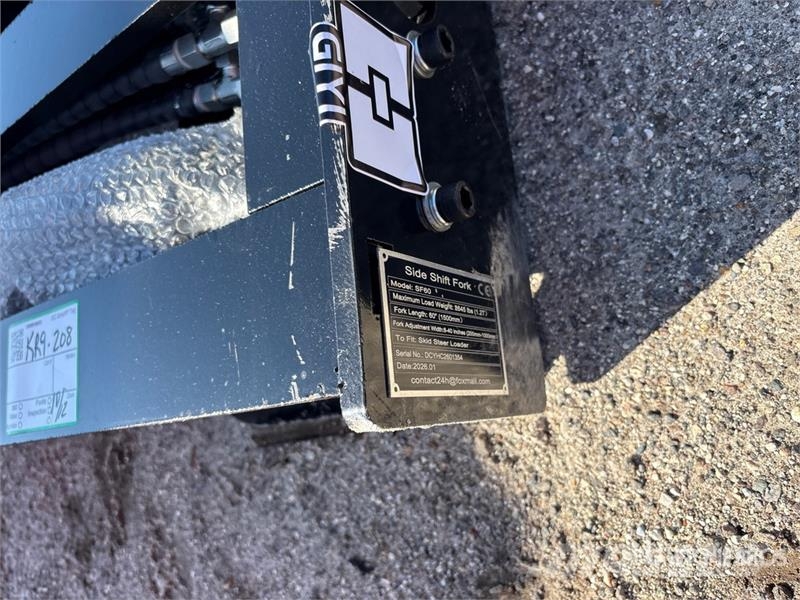 GIYI GY-SF60 60 in Skid Steer Forks (Unused) Dakšas