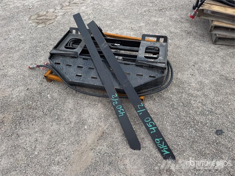 GIYI GY-SF60 60 in Skid Steer Forks (Unused) Fourche