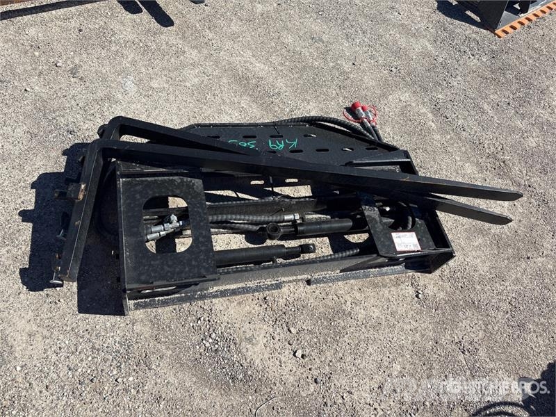 GIYI GY-SF60 Side shift Skid Steer Forks (Unused) شوكات