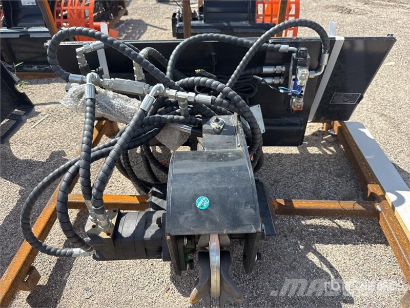 GIYI GY-SG45 Skid Steer Stump Grinder (Unused) Rotačné brány a pôdne frézy