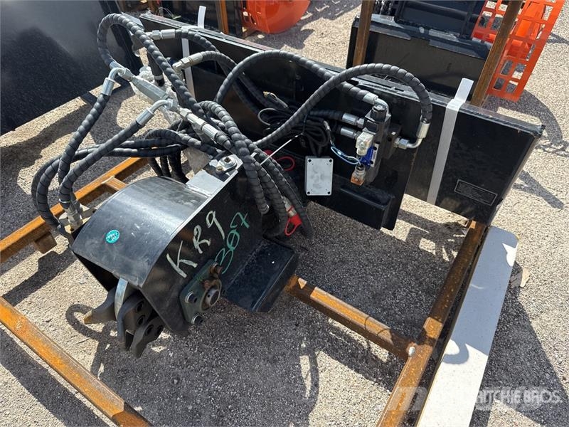 GIYI GY-SG45 Skid Steer Stump Grinder (Unused) Rotačné brány a pôdne frézy