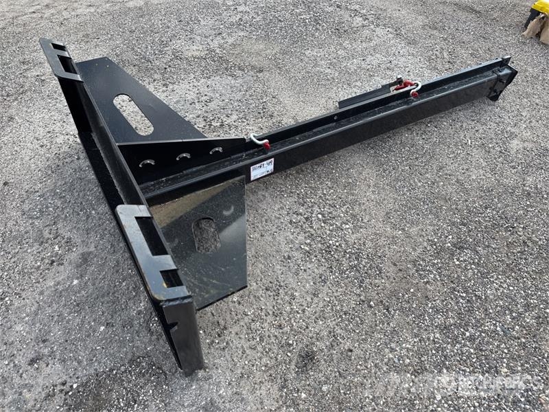 GIYI GY-STB47 131 in Skid Steer Boom (Unused) 建筑机械-其他
