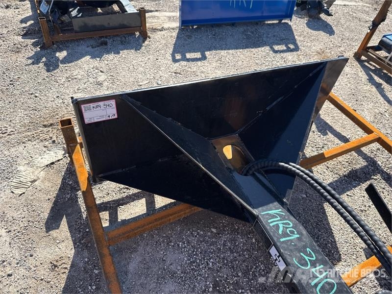GIYI GY-STL75 75 in Skid Steer Tire Lifter (Unused Outros componentes