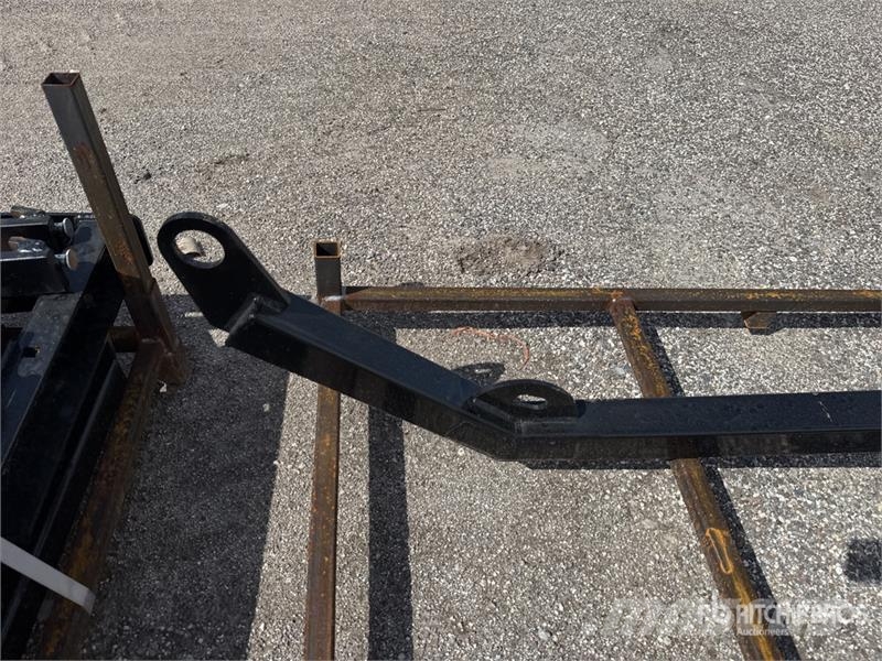 GIYI GY-TB72 72 in Skid Steer Tree Boom (Unused) Otros componentes