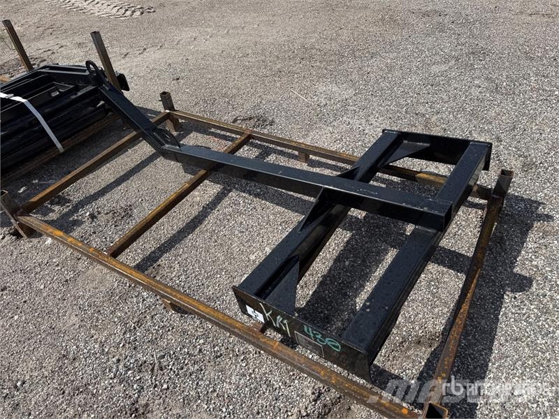 GIYI GY-TB72 72 in Skid Steer Tree Boom (Unused) Otros componentes