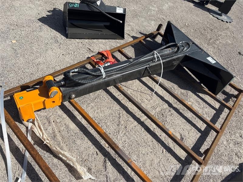 GIYI GY-TBL47 135 in Skid Steer Telescopic Boom (L Other components
