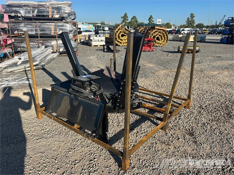  GIYI GY-TD27 Skid Steer Tree Spade (Unused) Otros componentes