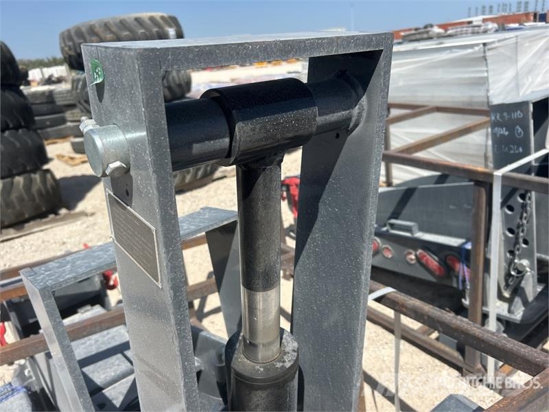  GIYI GY-TE780 Hydraulic Fifth Wheel Wrecker Attach Коммерческий транспорт - Другие