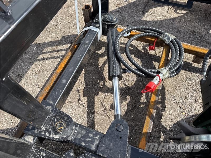 GIYI GY-TP25 25 in Skid Steer Post Puller (Unused) Компоненты строительной техники