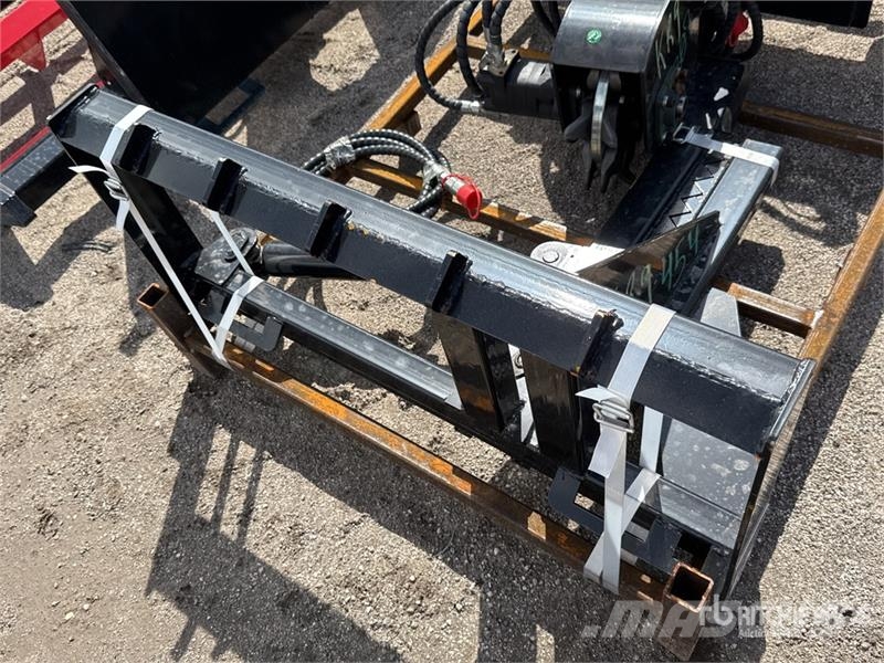 GIYI GY-TP25 25 in Skid Steer Post Puller (Unused) Компоненты строительной техники