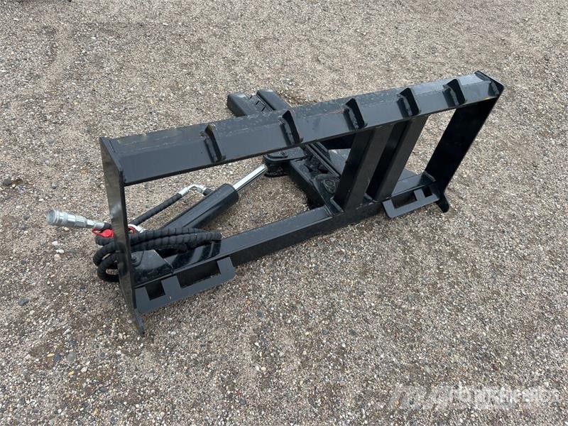 GIYI GY-TP25 Skid Steer Post Puller (Unused) Inne akcesoria
