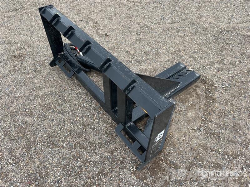 GIYI GY-TP25 Skid Steer Post Puller (Unused) Inne akcesoria