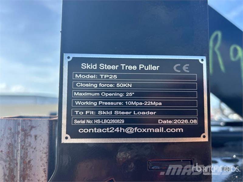 GIYI GY-TP45 Skid Steer Post Puller (Unused) Outros componentes