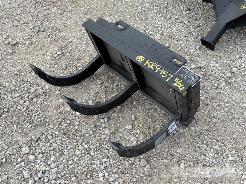 GIYI GY-TRP12 Mini Skid Steer Ripper Scarifier (Un Escarificadores
