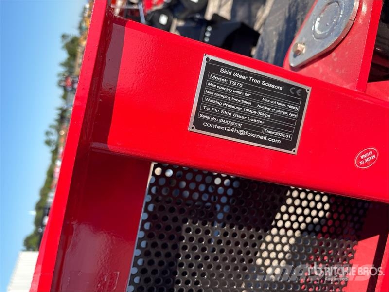 GIYI GY-TS75 29 in Skid Steer Tree Shear (Unused) Cortadoras