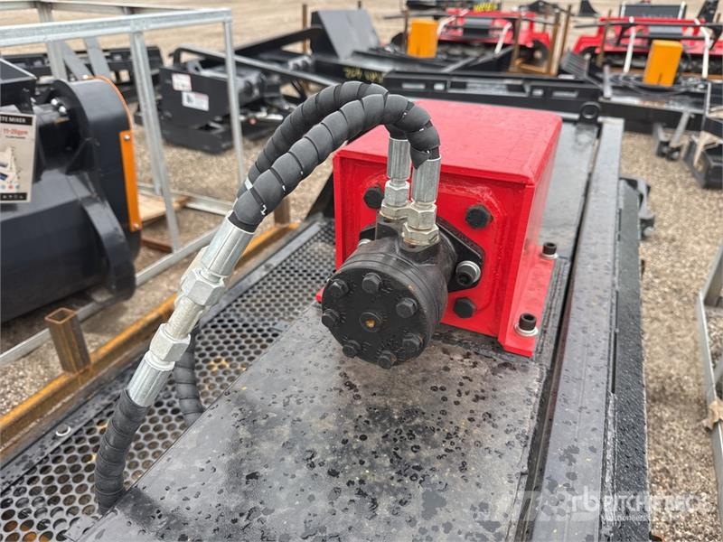  GIYI GY-VB79 79 in Vibration Skid Steer Screening  篩分機