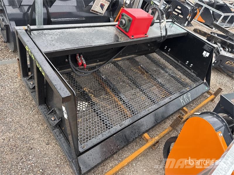  GIYI GY-VB79 79 in Vibration Skid Steer Screening  篩分機