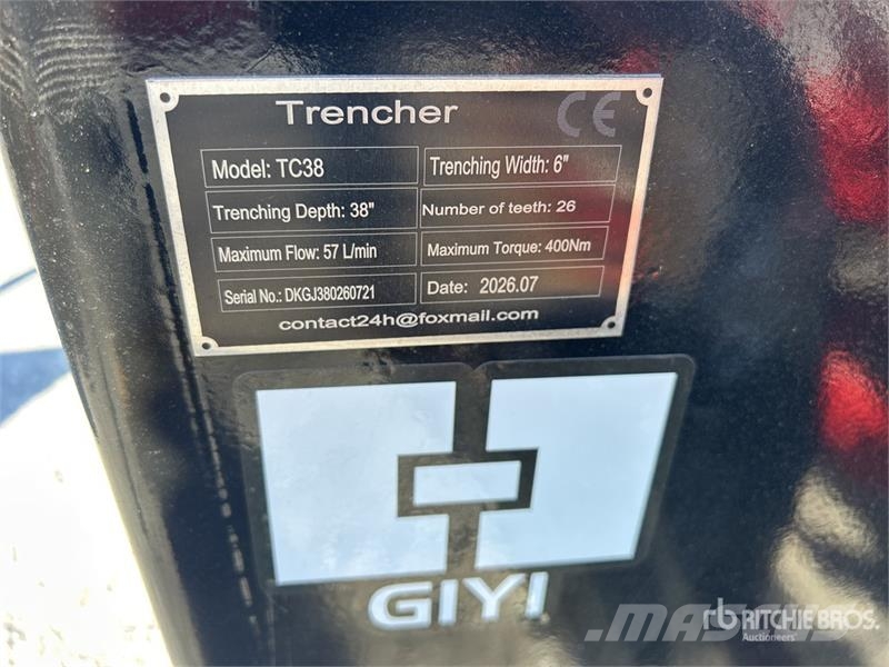  GIYI TC38 Mini Skid Steer Trencher (Unused) トレンチャー