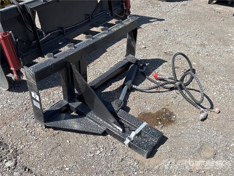  GIYI TP25 Skid Steer Post Puller (Unused) Otros componentes