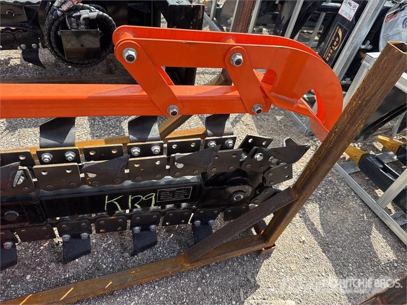  GIYI X380 38 in Mini Skid Steer Trencher (Unused) Freze za kopanje jarkov Trenčerji