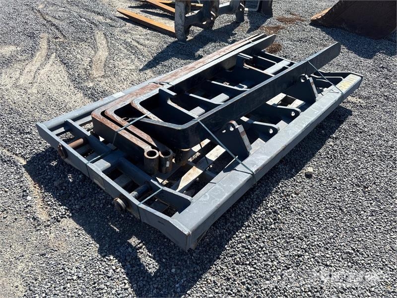 Global Double Fork Attachment (Unused) Fourche