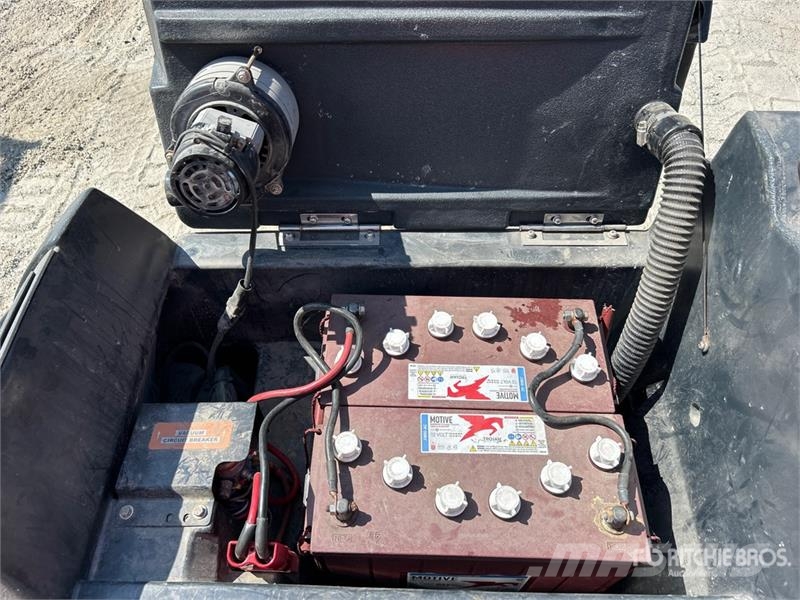 Global Walk-Behind Electric Floor Scrubber Autre remorque agricole
