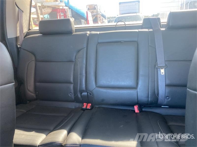 GMC 1500 4x4 Crew Cab Pickup Drugi