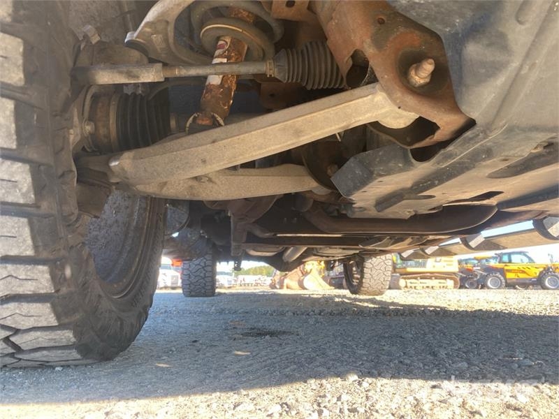 GMC 1500 4x4 Crew Cab Pickup Drugi