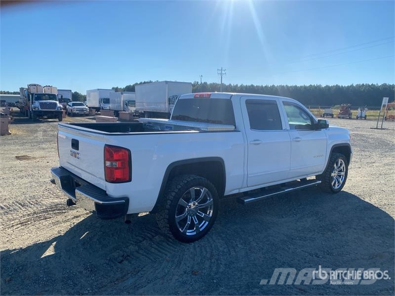 GMC 1500 4x4 Crew Cab Pickup Drugi
