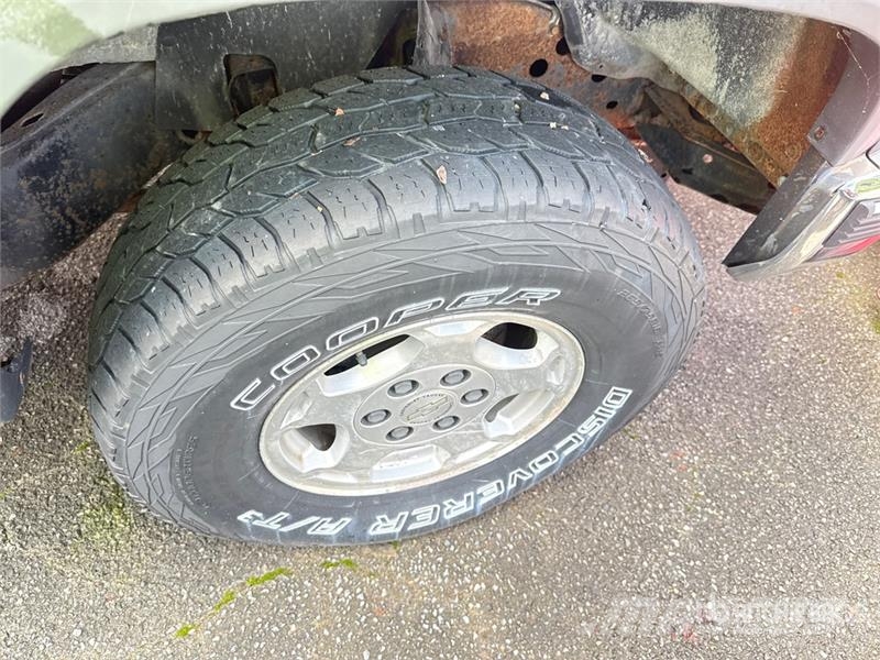 GMC 1500 SLE 4x4 Extended Cab Pickup Andre