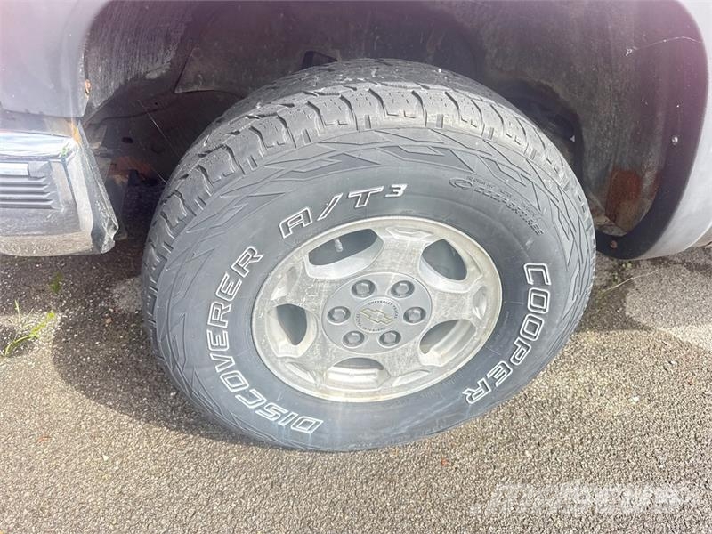 GMC 1500 SLE 4x4 Extended Cab Pickup Andre