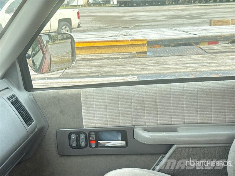 GMC 1500 SLE 4x4 Extended Cab Pickup Andre