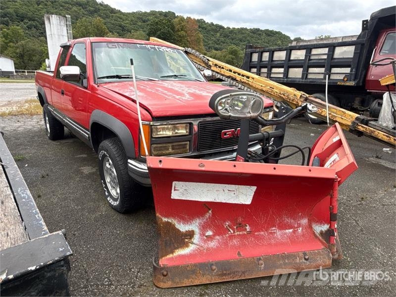 GMC 1500 SLE 4x4 Extended Cab Pickup Andre