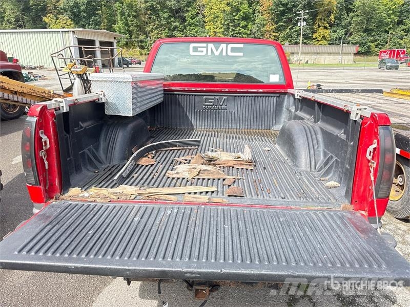 GMC 1500 SLE 4x4 Extended Cab Pickup Andre