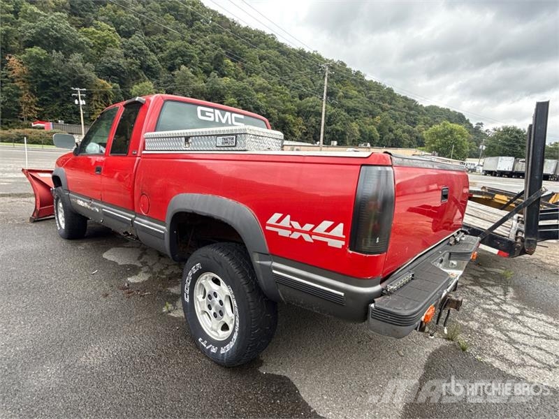 GMC 1500 SLE 4x4 Extended Cab Pickup Andre