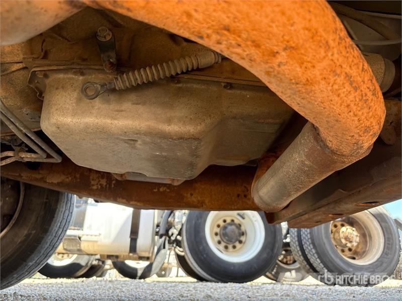 GMC 3500 4x2 Van Truck (Inoperable) Camion Fourgon