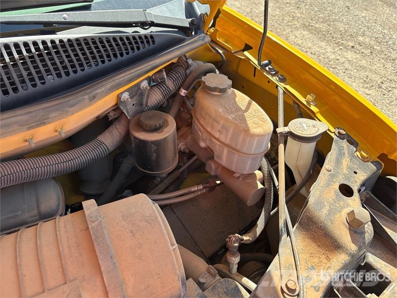 GMC 3500 4x2 Van Truck (Inoperable) Camion Fourgon