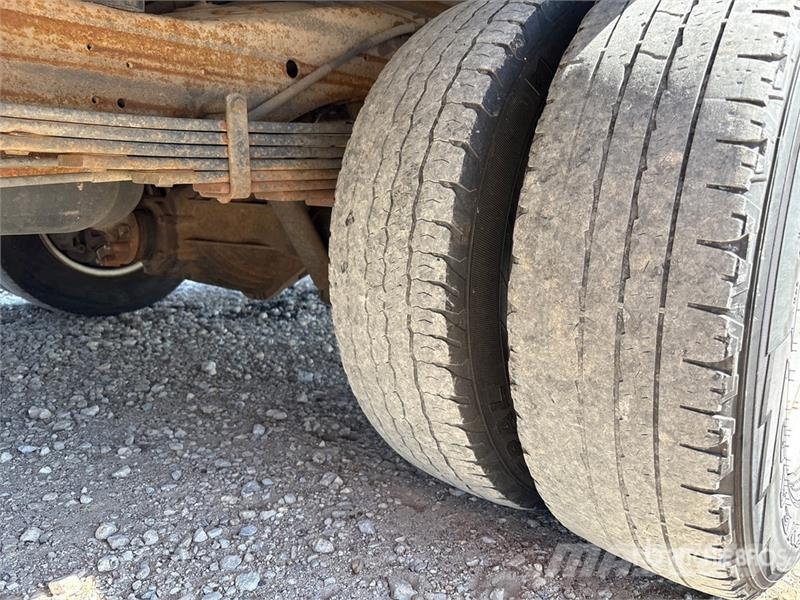 GMC 3500 4x2 Van Truck (Inoperable) Camion Fourgon