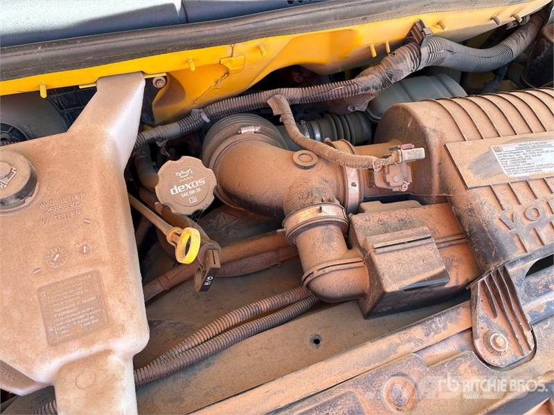 GMC 3500 4x2 Van Truck (Inoperable) Camion Fourgon
