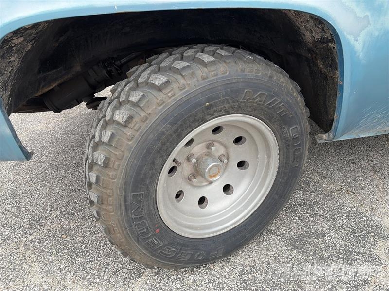 GMC 4x2 Pickup أخرى