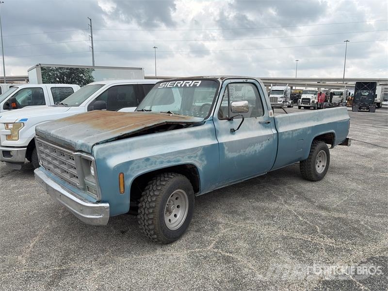 GMC 4x2 Pickup أخرى