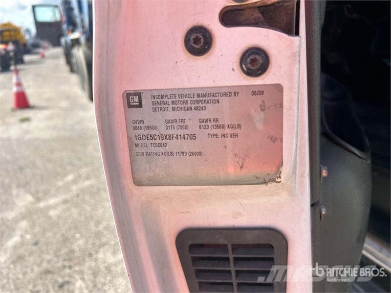 GMC C5500 Cabins and interior