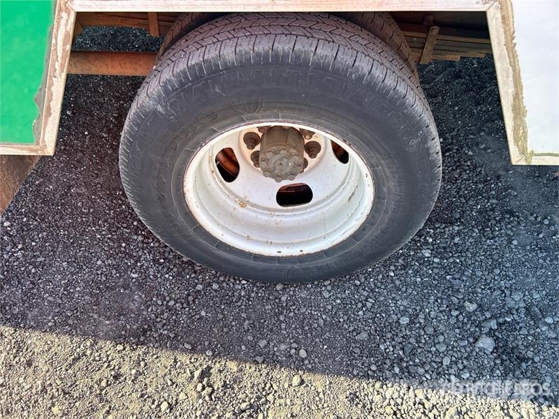 GMC Savana 3500 Camiones caja cerrada