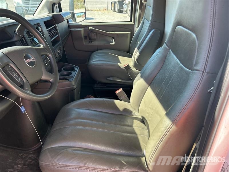GMC Savana 3500 4x2 4x2 Refrigerated Truck Kamioni hladnjače