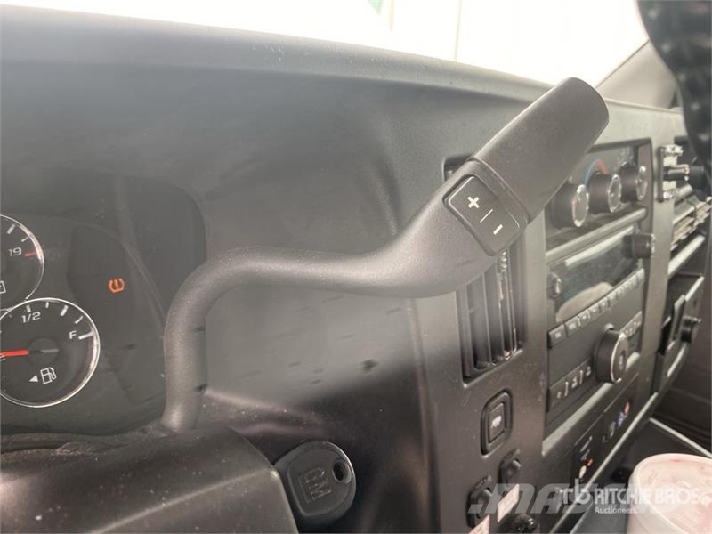GMC Savana 3500 4x2 Refrigerated Truck Chladírenské nákladní vozy