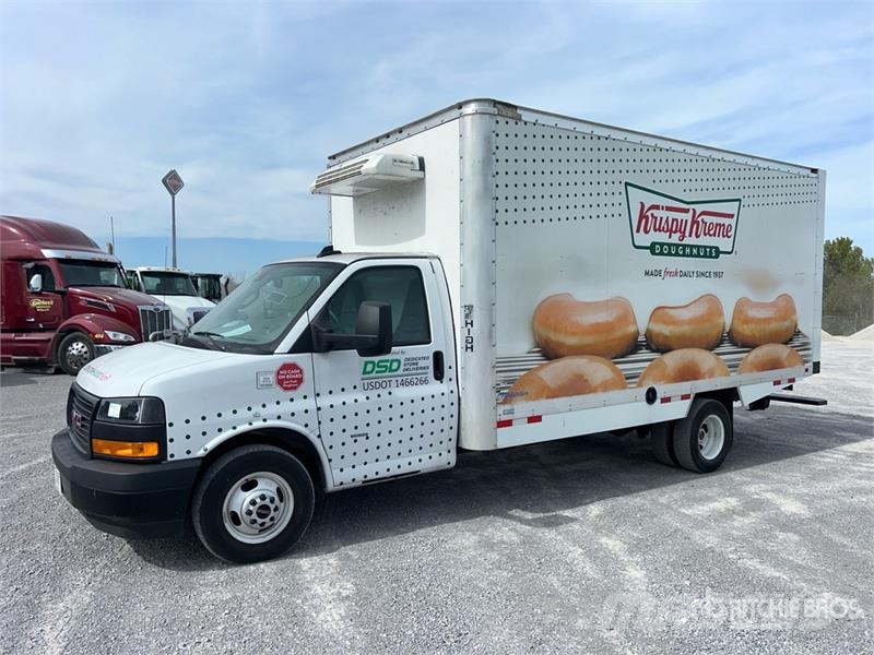 GMC Savana 3500 4x2 Refrigerated Truck Рефрижератори