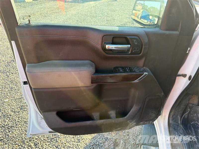 GMC Sierra 1500 Otros